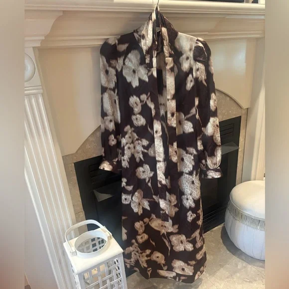 Tuckernuck Faven Dress - Picture 5 of 5